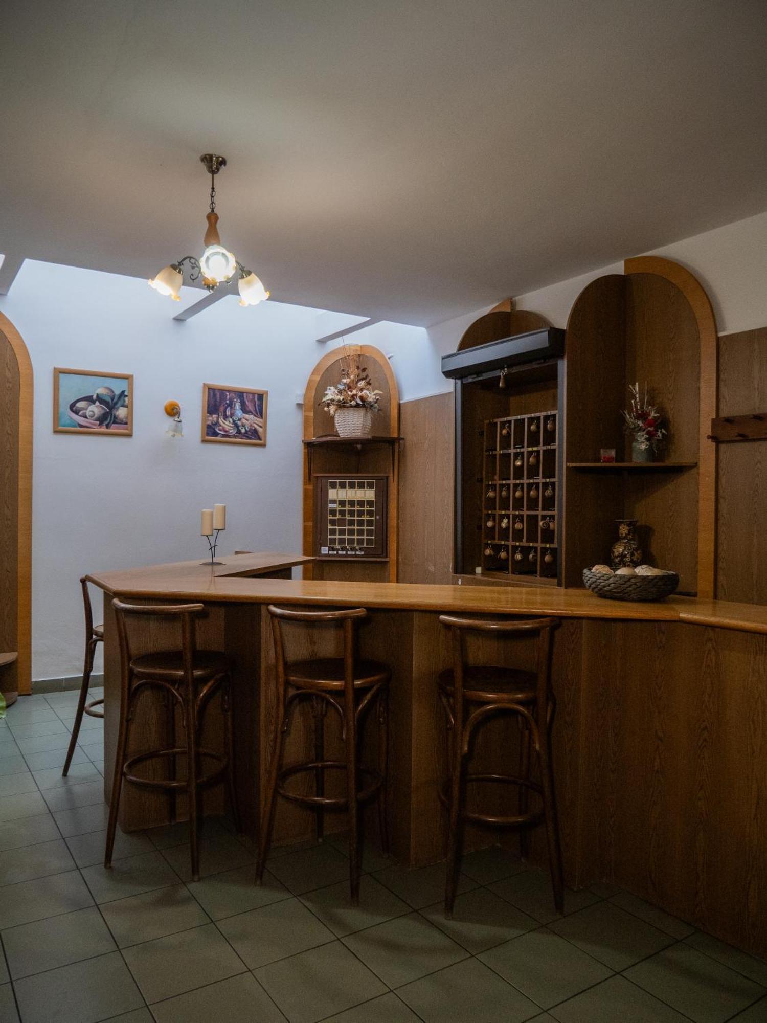 Hotel Club Vranovska Ves Luaran gambar