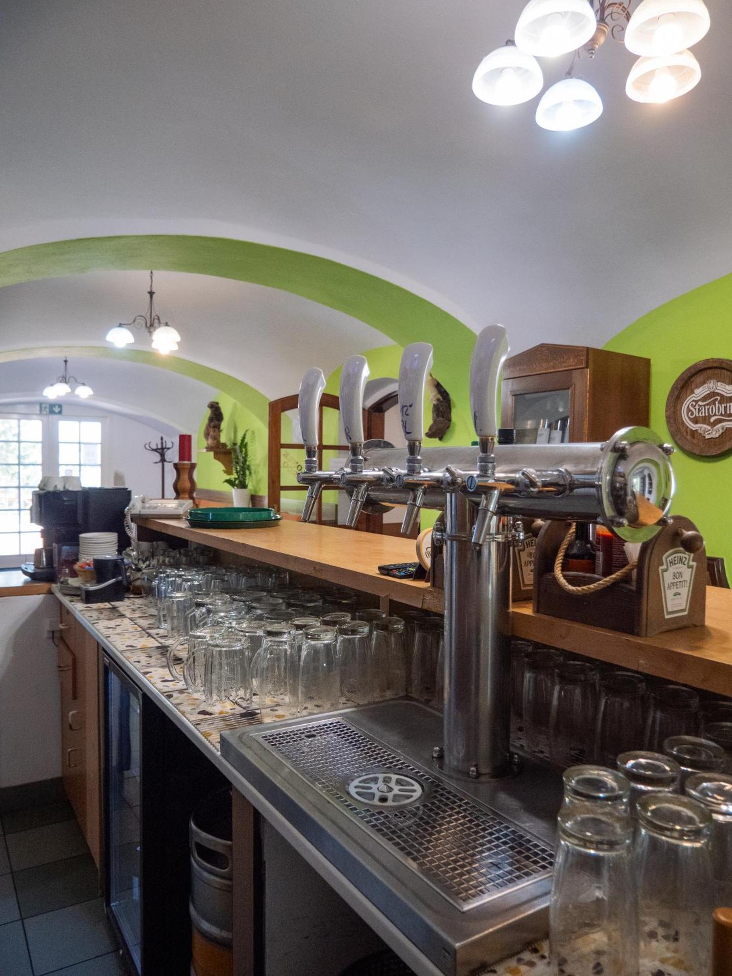 Hotel Club Vranovska Ves Luaran gambar
