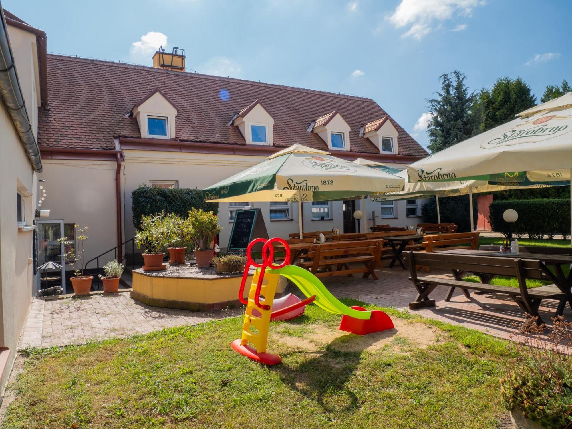 Hotel Club Vranovska Ves Luaran gambar