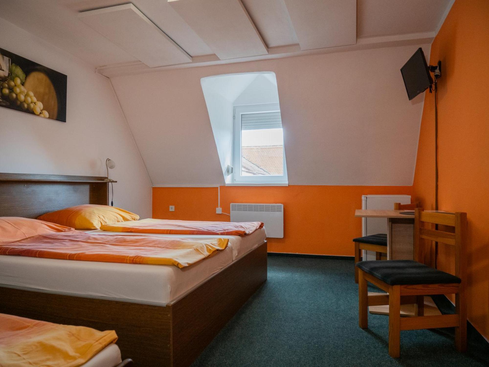 Hotel Club Vranovska Ves Luaran gambar