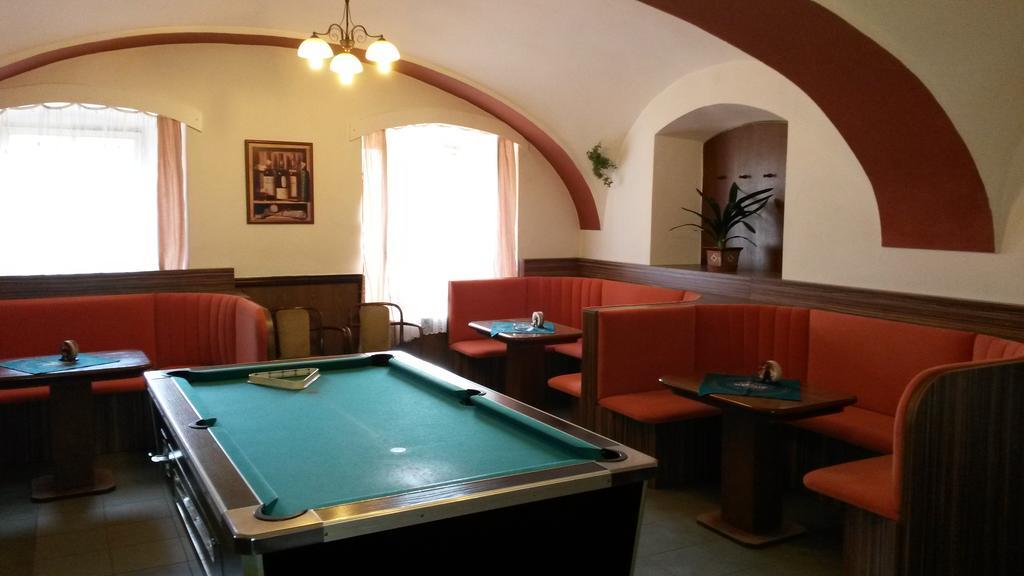 Hotel Club Vranovska Ves Luaran gambar