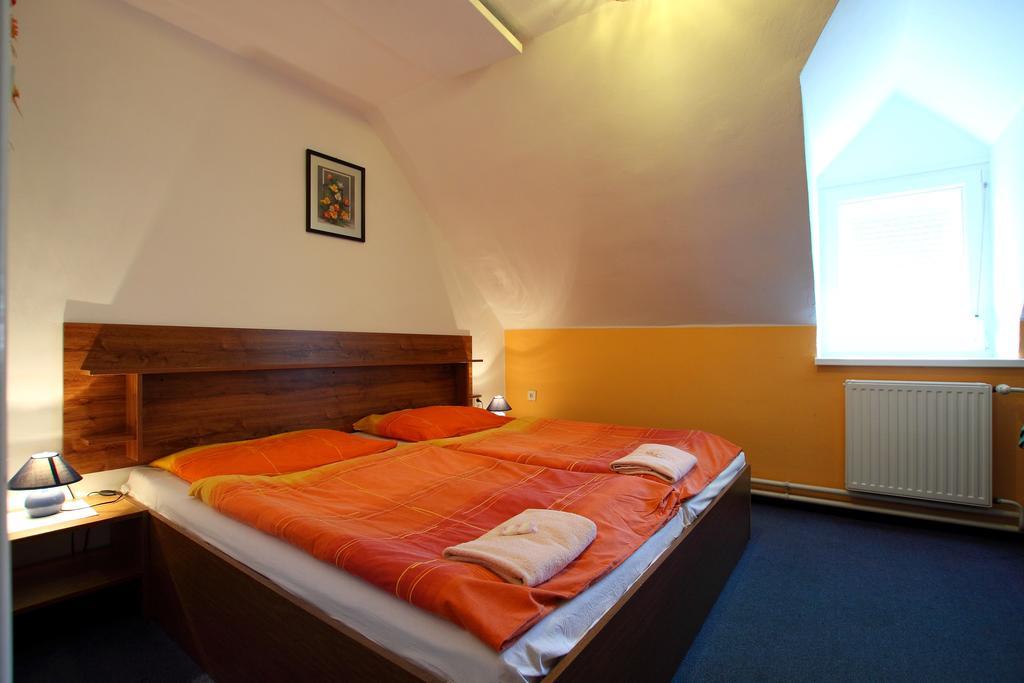 Hotel Club Vranovska Ves Luaran gambar